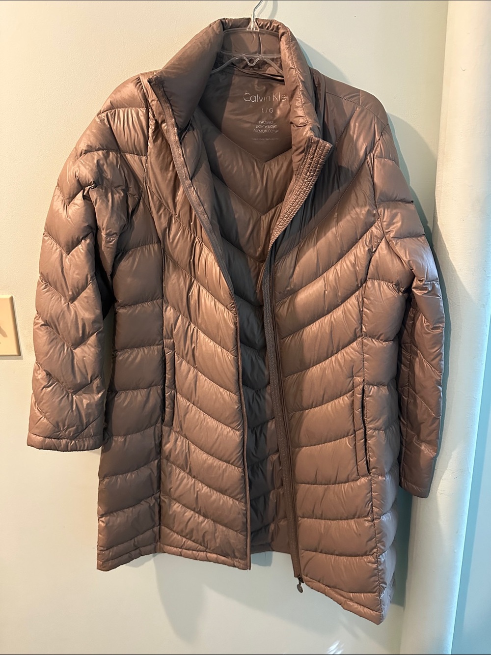 Calvin Klein packable, lightweight, premium down puffer jacket